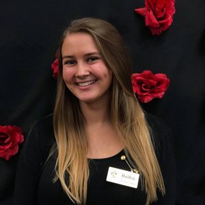 Meet your Posher, Bailey